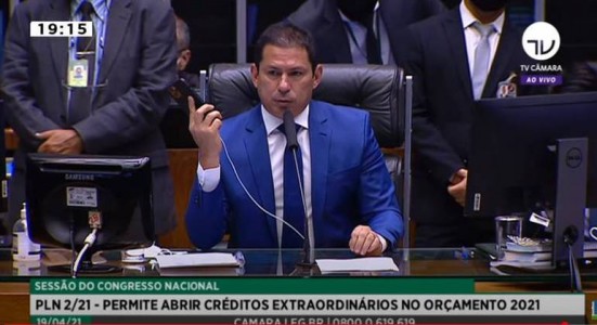 O deputado Marcelo Ramos (PL-AM), que comandou sessão do Congresso YOUTUBE/REPRODUÇÃO 19.04.2021