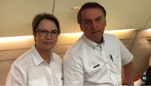 Tereza Cristina e Jair Bolsonaro embarcando para Marabá - Reprodução