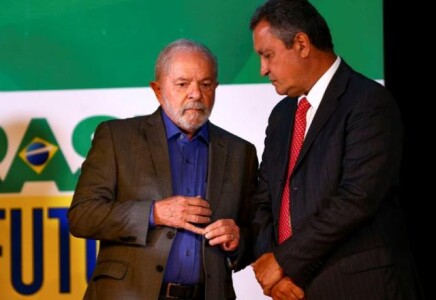 O presidente eleito, Luiz Inácio Lula da Silva, e o futuro ministro da Casa Civil, Rui Costa | Marcelo Camargo/Agência Brasil