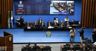 Aliança entre poderes e trabalho pelo desenvolvimento socioeconômico de MS marcam abertura do ano legislativo