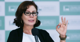 Moraes converte prisão de Carla Zambelli de preventiva para definitiva